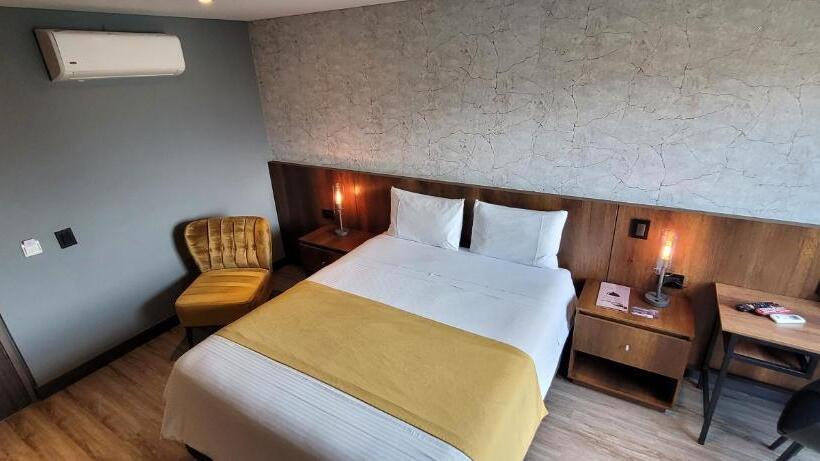 수피리어 룸, Café Hotel Medellín