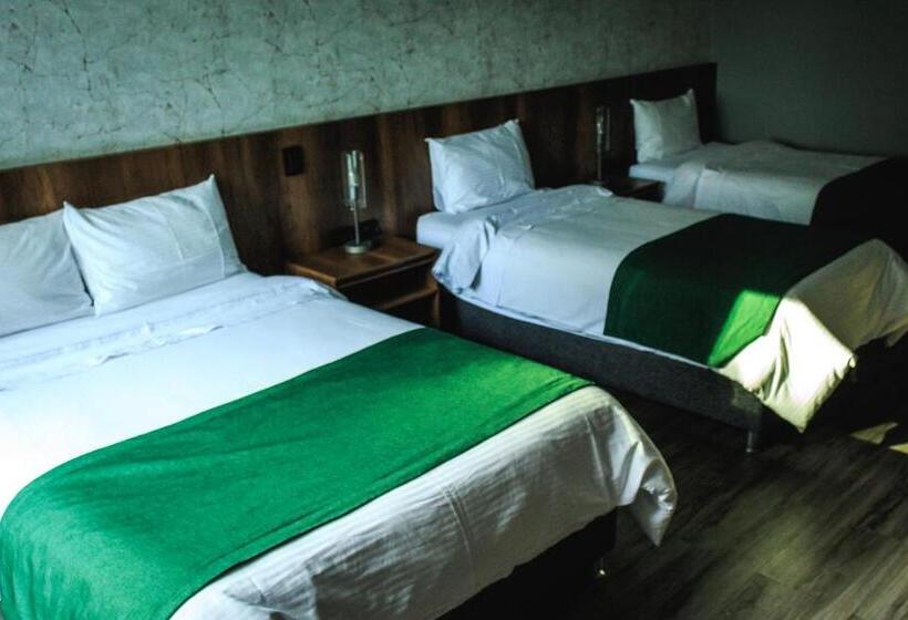 수피리어 트리플 룸, Café Hotel Medellín