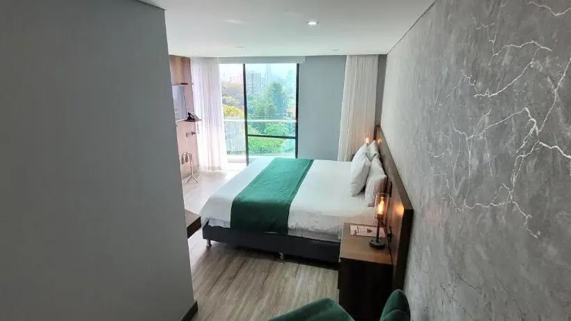バルコニー付きデラックスルーム, Café Hotel Medellín