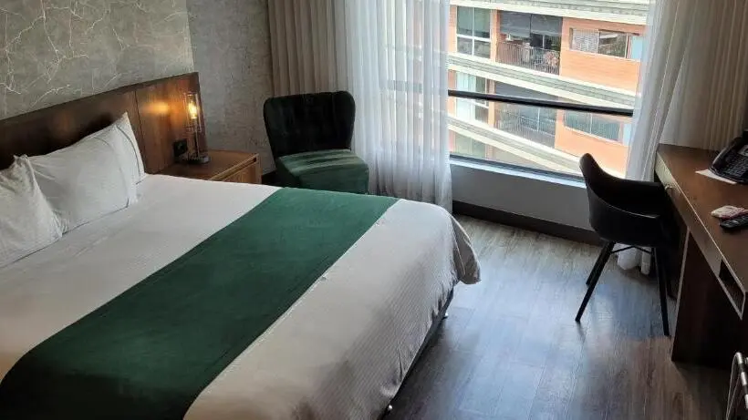 キングサイズベッドのデラックスルーム, Café Hotel Medellín