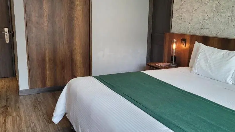 キングサイズベッドのデラックスルーム, Café Hotel Medellín