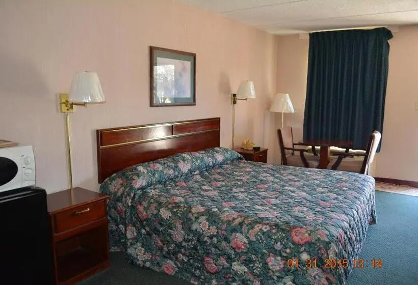 キングサイズベッドのスタンダードルーム, Camilla Inn & Suites