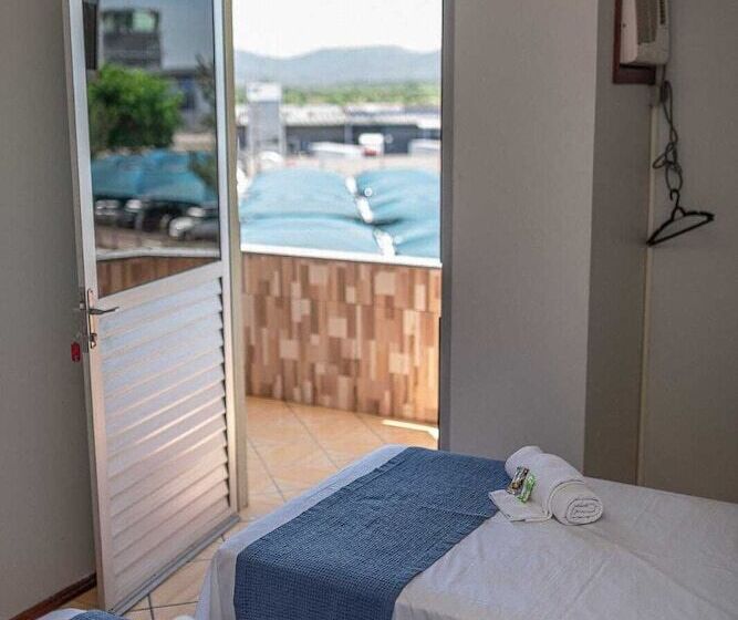 スタンダード４人部屋, Eco