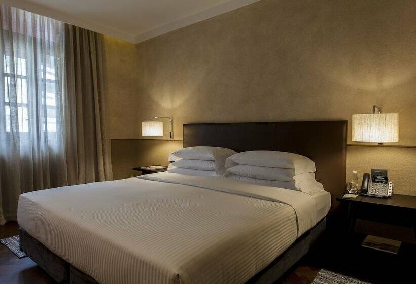 高级大房间, Fasano Salvador