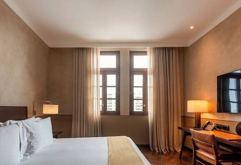 高级大房间, Fasano Salvador