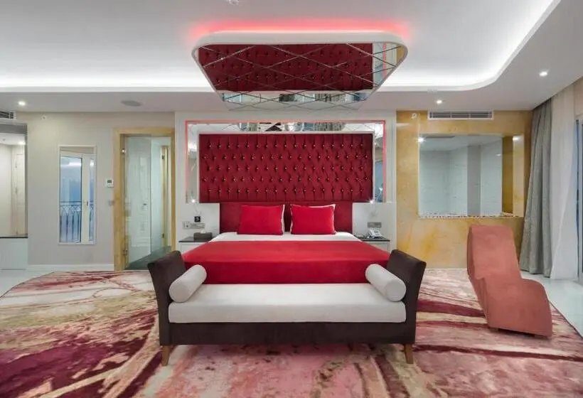 オーシャンビュースイート, Granada Luxury Beach Ultra All Inclusive
