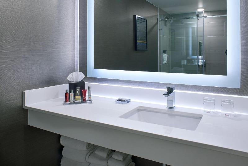 주니어 스위트 킹사이즈 침대, Marriott Columbus Osu