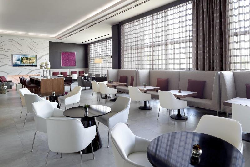 클럽 룸 킹침대, Marriott Columbus Osu