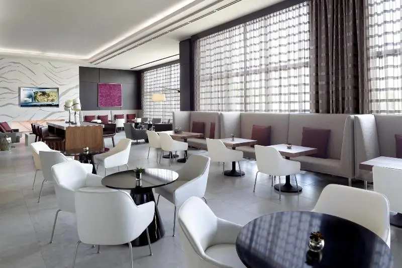 キングサイズベッドのクラブルーム, Marriott Columbus Osu