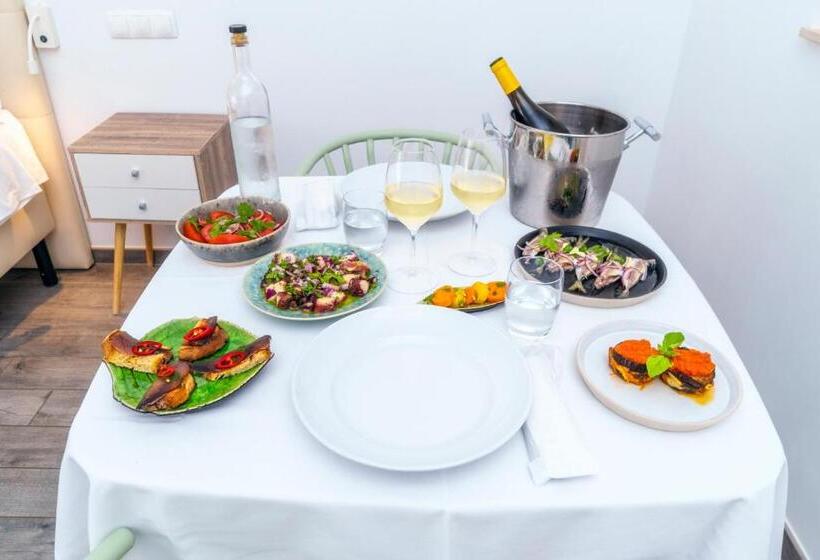 اتاق لوکس با تراس, Mercedes Country House