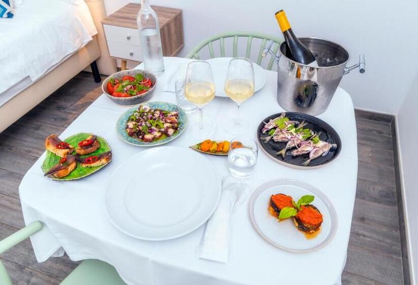 اتاق لوکس با تراس, Mercedes Country House