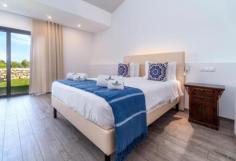 اتاق لوکس, Mercedes Country House