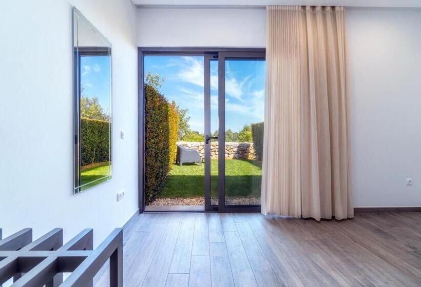 اتاق لوکس, Mercedes Country House