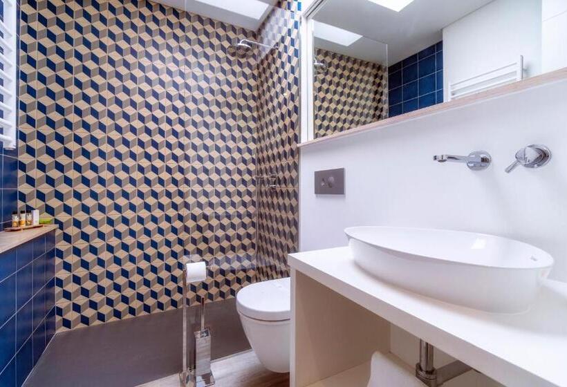 اتاق لوکس, Mercedes Country House