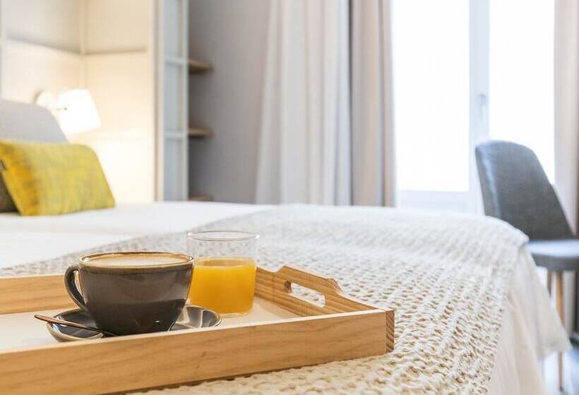 标准间, Pousada Real