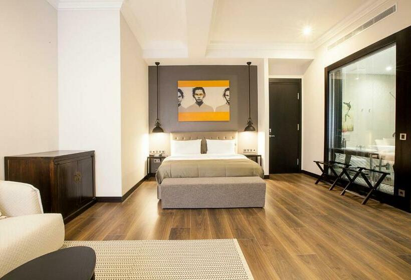 سوییت جونیور, Quentin XL Potsdamer Platz