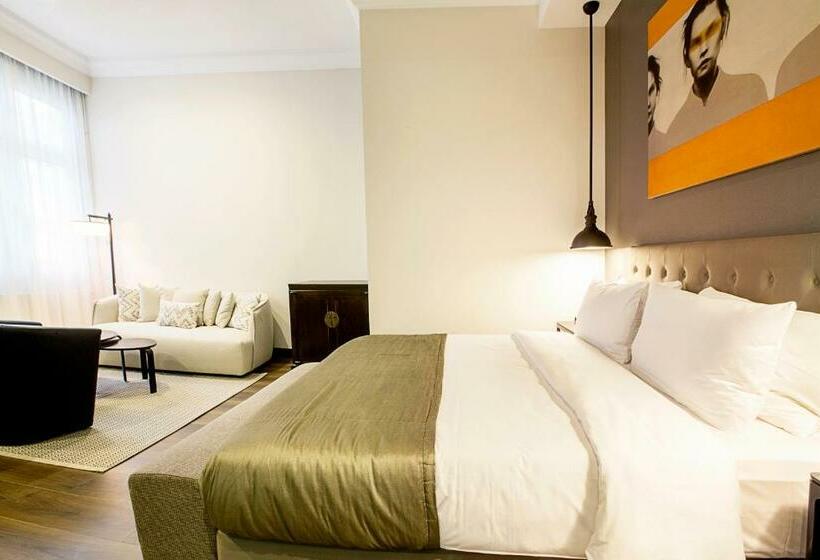 سوییت جونیور, Quentin XL Potsdamer Platz