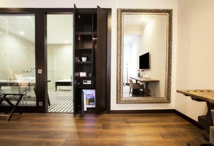 سوییت جونیور, Quentin XL Potsdamer Platz