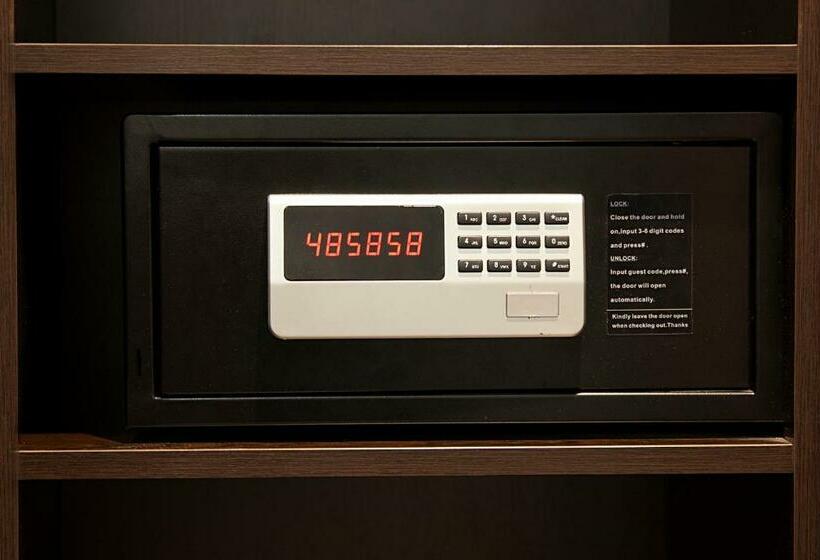 سوییت خانوادگی, Quentin XL Potsdamer Platz