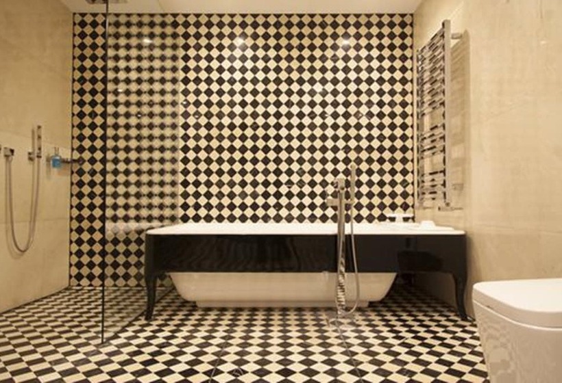 سوییت جونیور, Quentin XL Potsdamer Platz