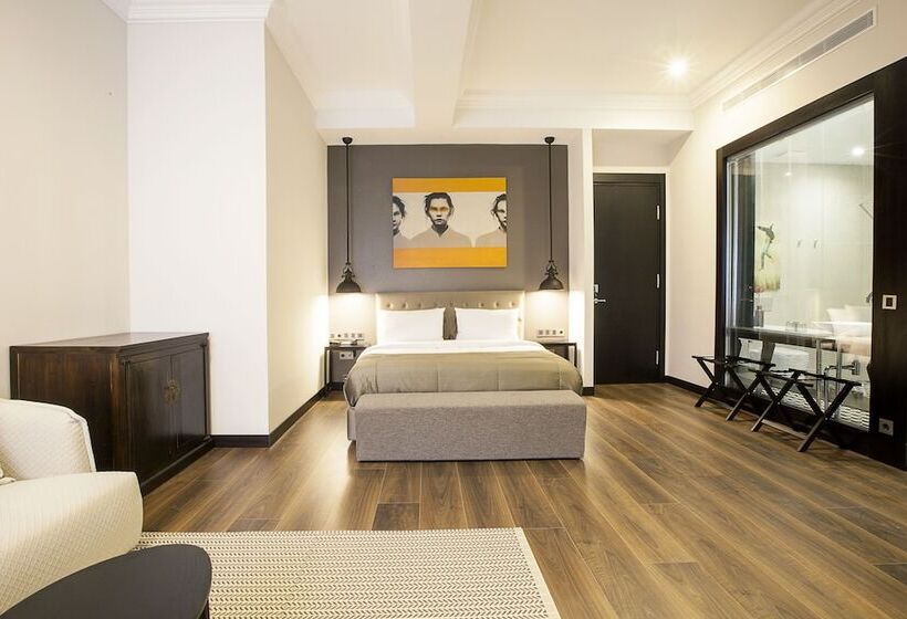 سوییت جونیور, Quentin XL Potsdamer Platz