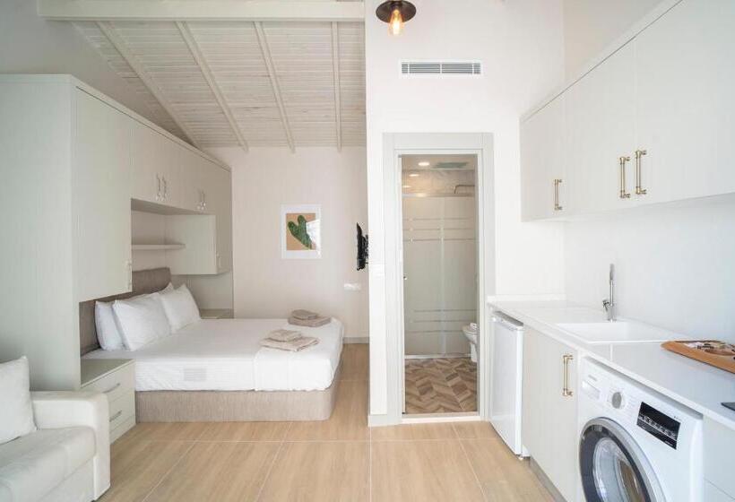 استودیو استاندارد با چشم‌انداز باغ, Bellezza Hotel Alaçatı