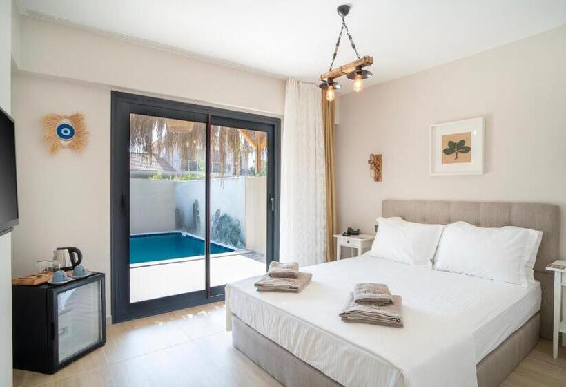 اتاق استاندارد با چشمانداز استخر, Bellezza Hotel Alaçatı