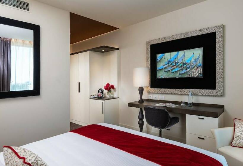 Номер Комфорт, Leonardo Royal Hotel Venice Mestre