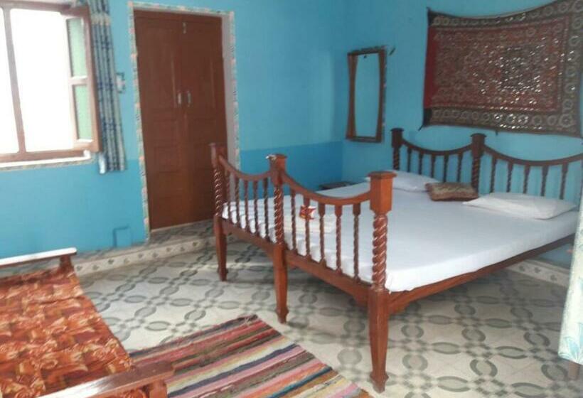 高级大房间, Paramount Palace