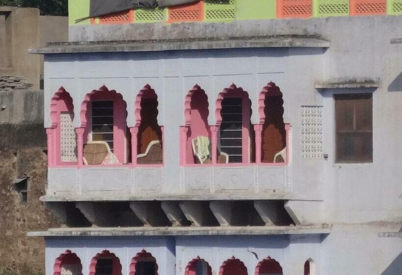 高级大房间, Paramount Palace