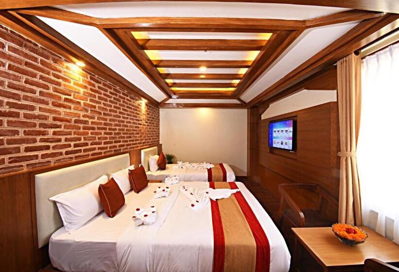 اتاق لوکس, Thamel Park