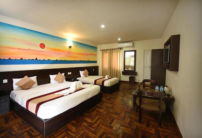 اتاق خانوادگی, Thamel Park