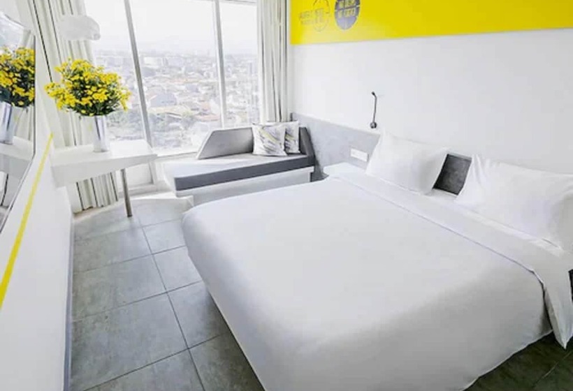 Standardrum, Yello Hotel Paskal Bandung
