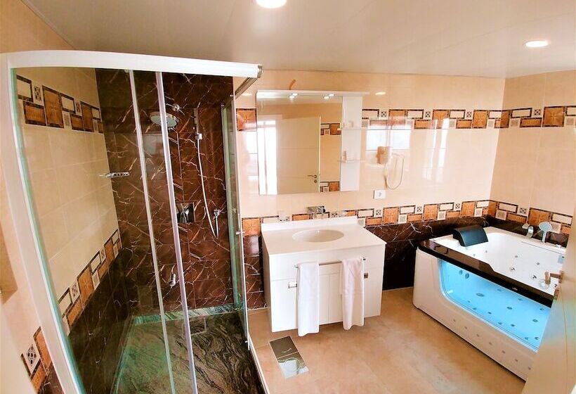 سوئیت پرزیدنت, Maximus Hotel Byblos