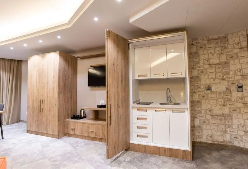 سوئیت پرزیدنت, Maximus Hotel Byblos