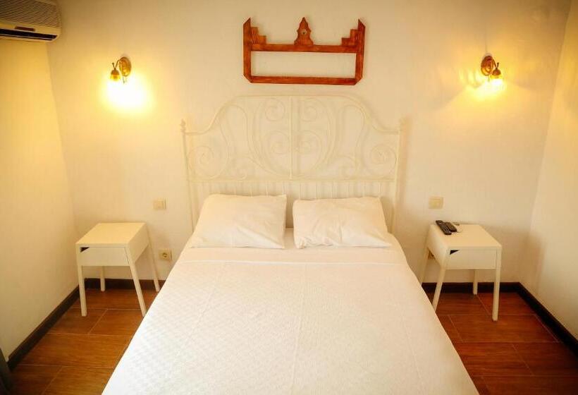 Quarto Estandar, Parva Port