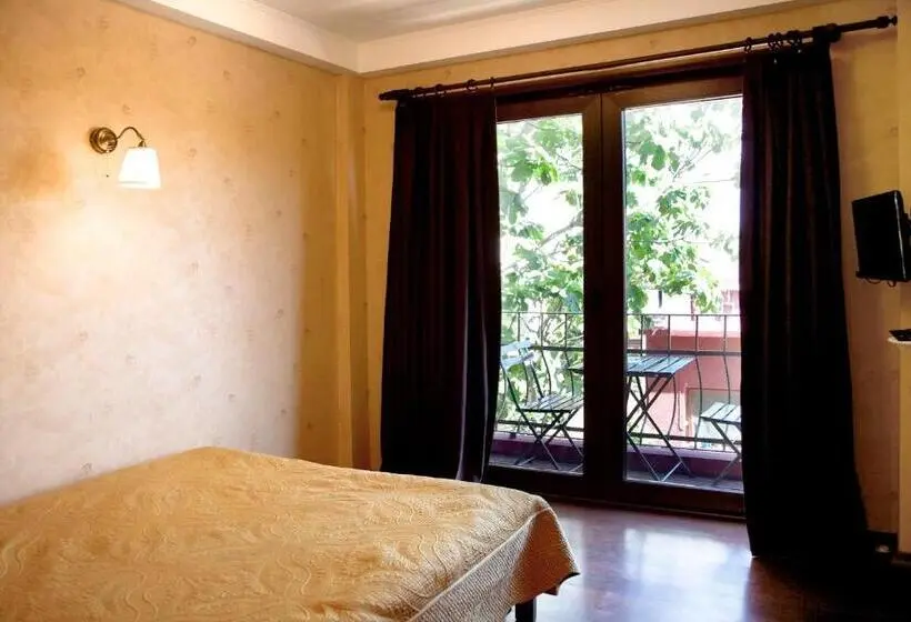 اتاق استاندارد با بالکن و چشم‌انداز دریا, L'isola Guesthouse