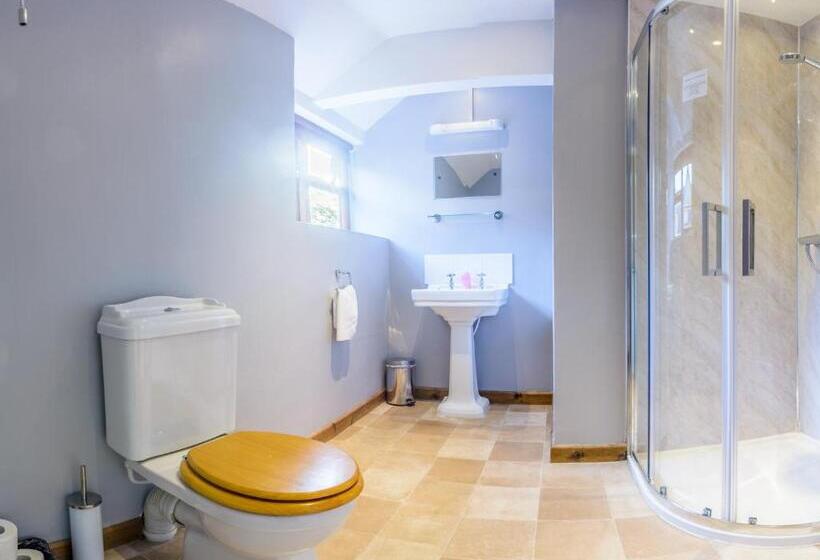 スタンダードトリプルルーム, Volunteer Inn