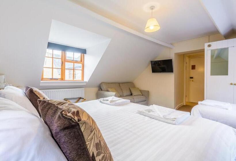 スタンダードトリプルルーム, Volunteer Inn