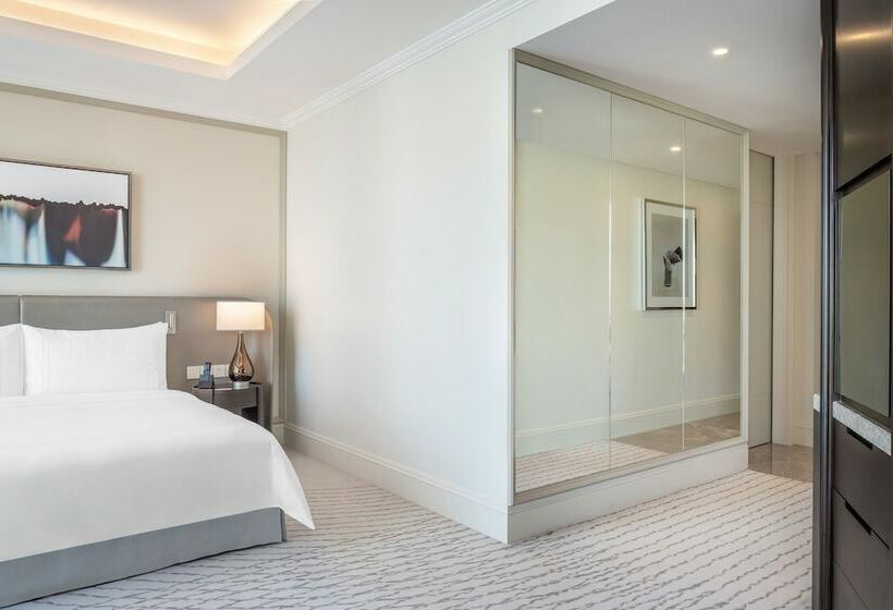 带观景的豪华间, Address Dubai Mall