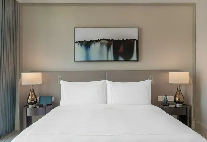 اتاق کلاب, Address Dubai Mall