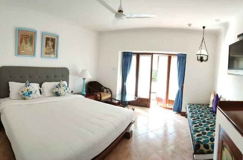 غرفة ديلوكس, Coconut Grove Beach Resort