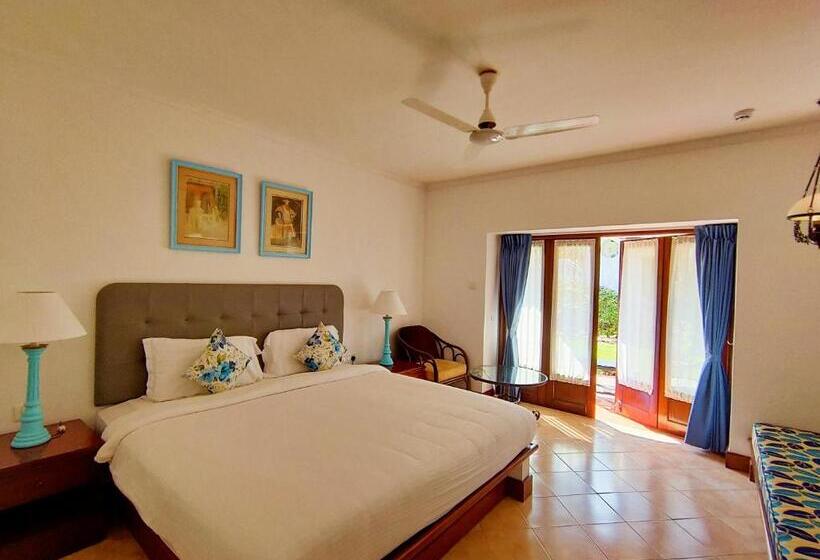 غرفة ديلوكس, Coconut Grove Beach Resort