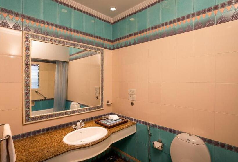 غرفة ديلوكس, Coconut Grove Beach Resort