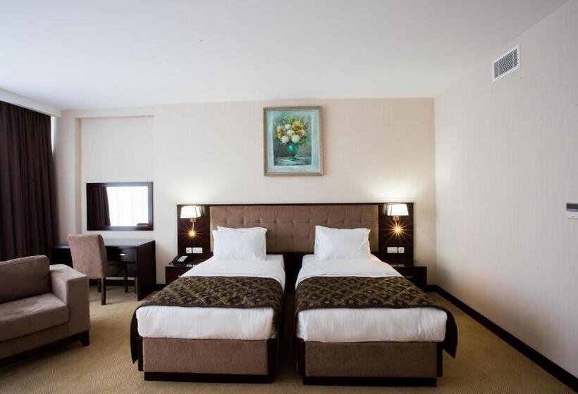 اتاق لوکس با چشمانداز شهر, Harmony Hotel Baku