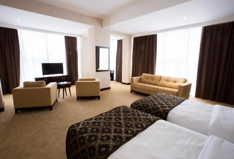 مجموعه ویستا شهر, Harmony Hotel Baku