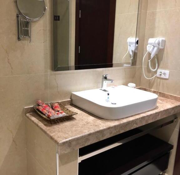 مجموعه ویستا شهر, Harmony Hotel Baku