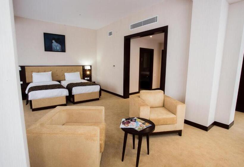 سوییت با چشمانداز دریا, Harmony Hotel Baku