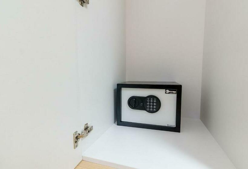 חדר קומפורט, Rooms Baza