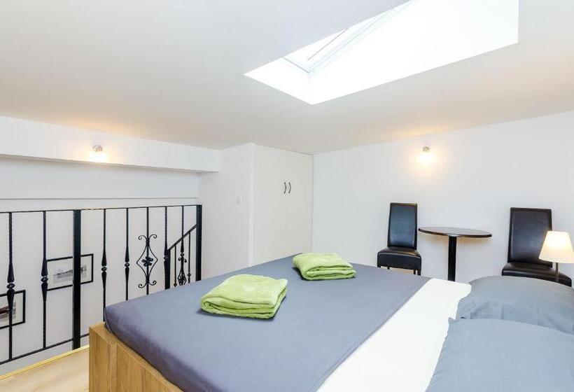 חדר קומפורט, Rooms Baza